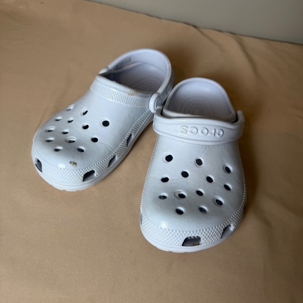Crocs Classic Clog Light Blue Grey Kids Junior Size J4 Slip On Shoes